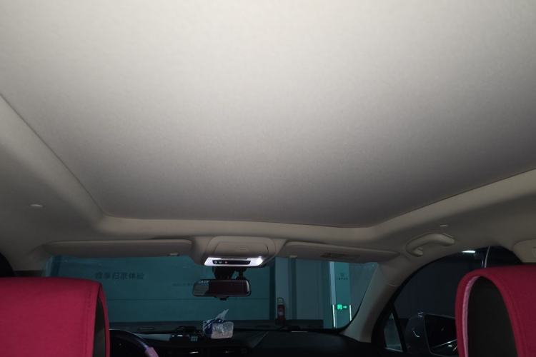 Used Cadillac XT5 2018 25T Luxury Model Headliner
