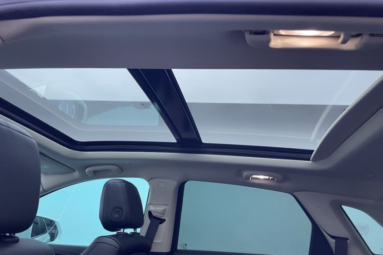 Used Cadillac XT5 2018 25T Luxury Model Headliner