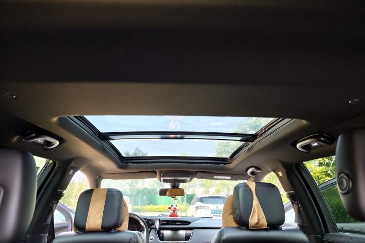 Used Cadillac XT5 2018 28E Four-Wheel Drive Tech Version Headliner