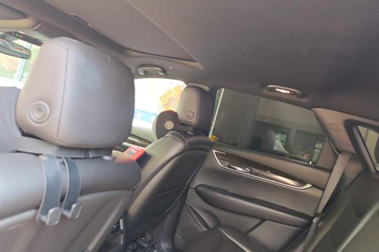 Used Cadillac XT5 2018 25T Tech Model Headliner