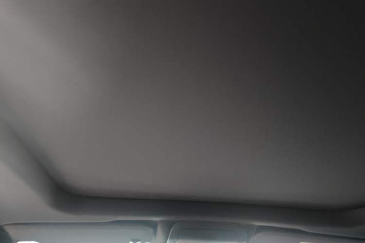Used Cadillac XT5 2018 28E Four-Wheel Drive Tech Version Headliner