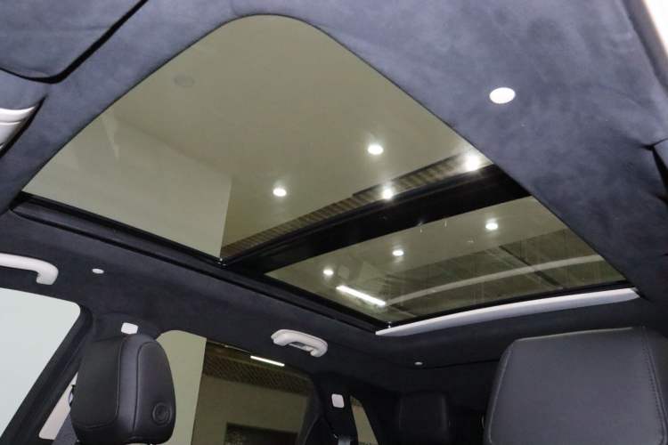 Used Cadillac XT5 2018 25T Luxury Model Headliner