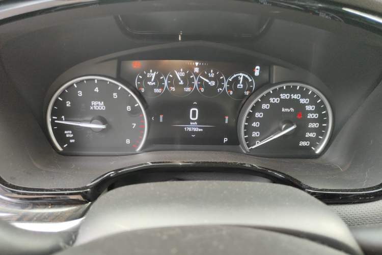 Used Cadillac XT5 2018 25T Luxury Model Instrument Cluster