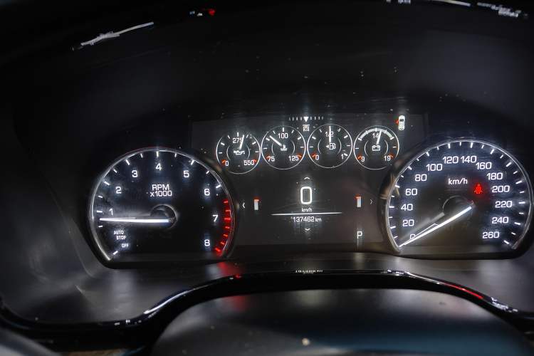Used Cadillac XT5 2018 28T Four-Wheel Drive Luxury Model Instrument Cluster