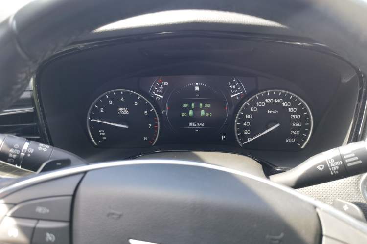 Used Cadillac XT5 2018 28T Four-Wheel Drive Luxury Model Instrument Cluster