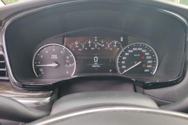 Used Cadillac XT5 2018 25T Luxury Model Instrument Cluster