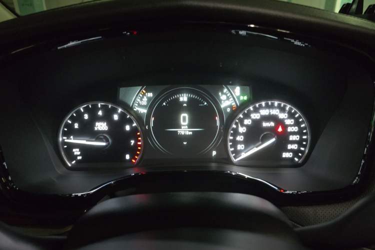 Used Cadillac XT5 2018 25T Luxury Model Instrument Cluster