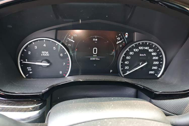 Used Cadillac XT5 2018 25T Luxury Model Instrument Cluster
