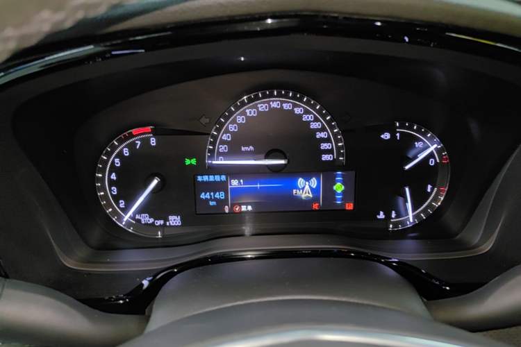 Used Cadillac XT5 2018 28E Four-Wheel Drive Tech Version Instrument Cluster