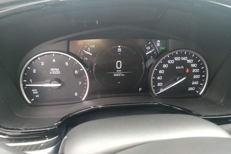 Used Cadillac XT5 2018 25T Luxury Model Instrument Cluster