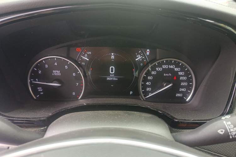 Used Cadillac XT5 2018 25T Luxury Model Instrument Cluster