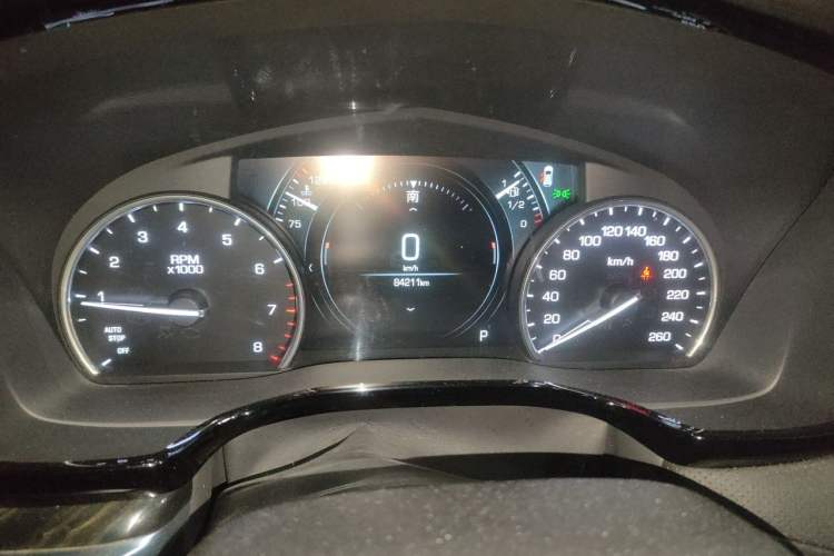 Used Cadillac XT5 2018 25T Luxury Model Instrument Cluster