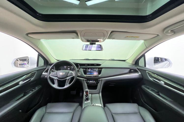 Used Cadillac XT5 2018 28T Four-Wheel Drive Luxury Model Interior 1