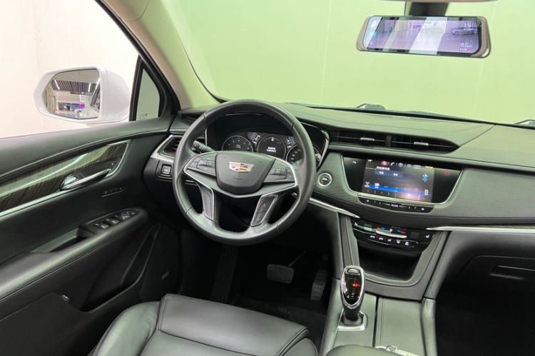 Used Cadillac XT5 2018 28T Four-Wheel Drive Luxury Model Interior 3