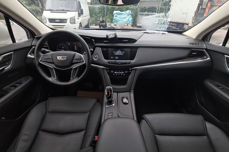 Used Cadillac XT5 2018 28T Four-Wheel Drive Luxury Model Interior 4