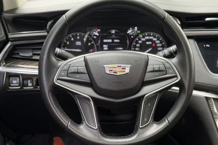 Used Cadillac XT5 2018 28T Four-Wheel Drive Luxury Model Interior 5