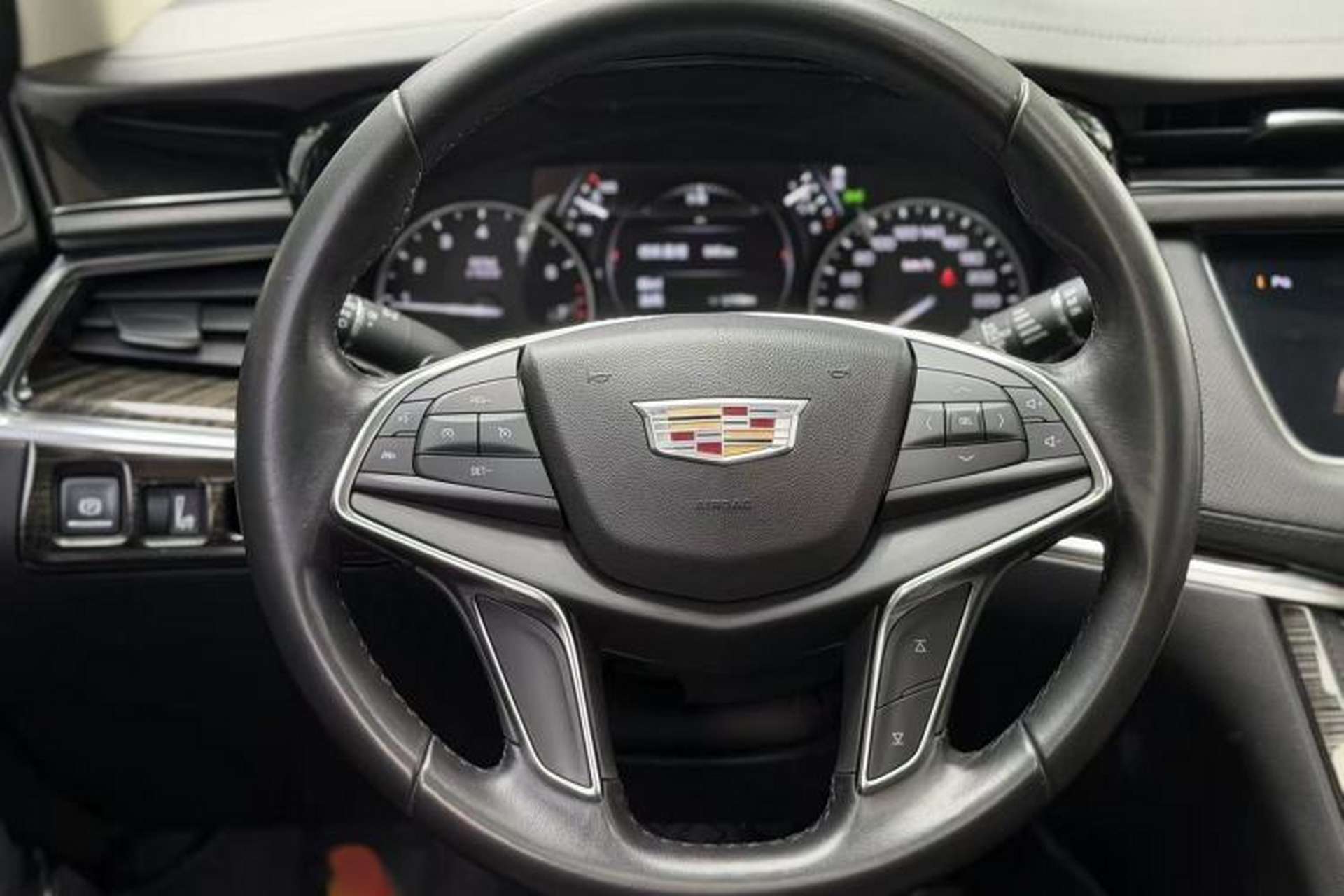 Used Cadillac XT5 2018 28T Four-Wheel Drive Luxury Model Interior 5