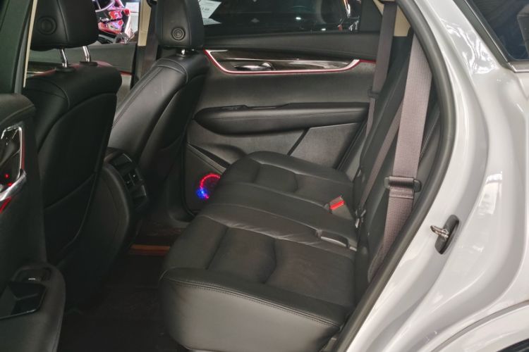 Used Cadillac XT5 2018 28T Four-Wheel Drive Luxury Model Interior 6