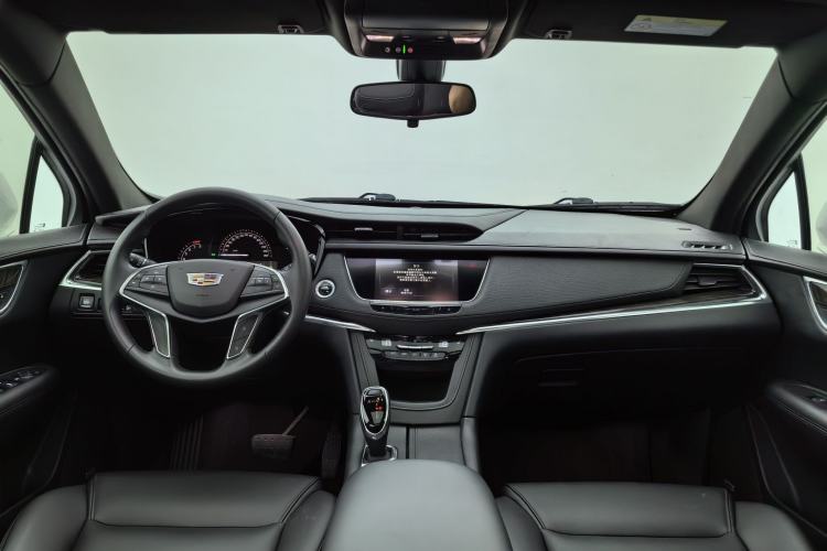 Used Cadillac XT5 2018 28E Four-Wheel Drive Tech Version Interior 6