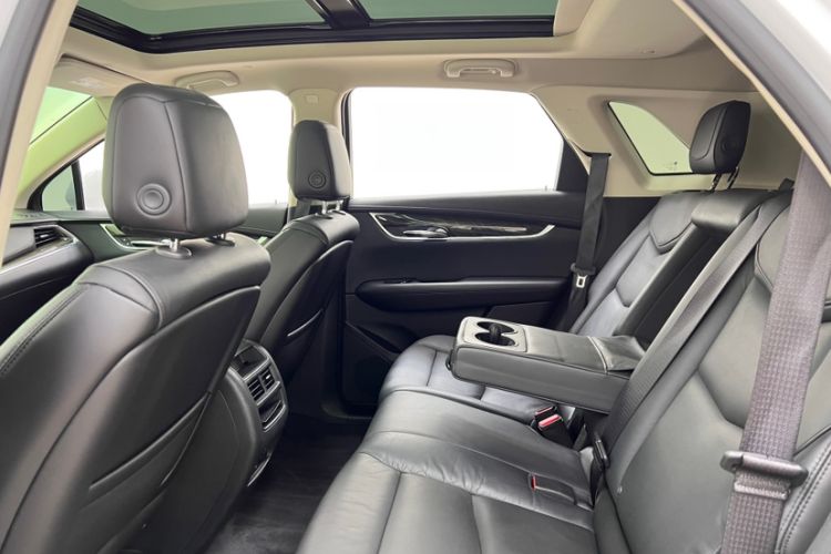 Used Cadillac XT5 2018 28T Four-Wheel Drive Luxury Model Interior 6