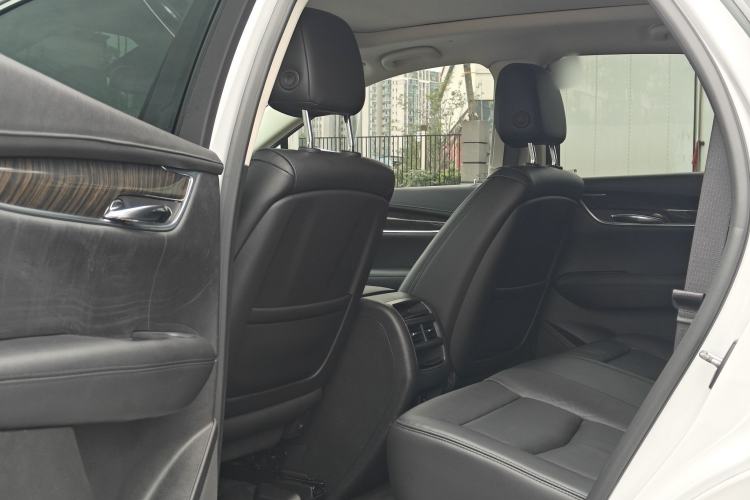 Used Cadillac XT5 2018 28T Four-Wheel Drive Luxury Model Interior 7