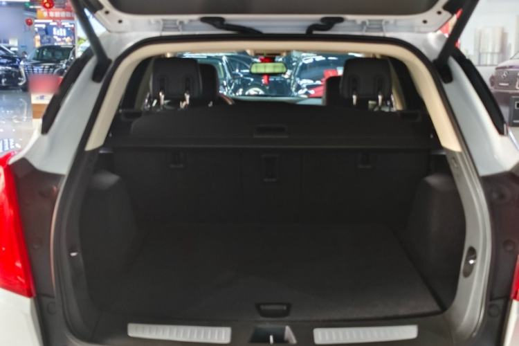 Used Cadillac XT5 2018 28T Four-Wheel Drive Luxury Model Interior 8