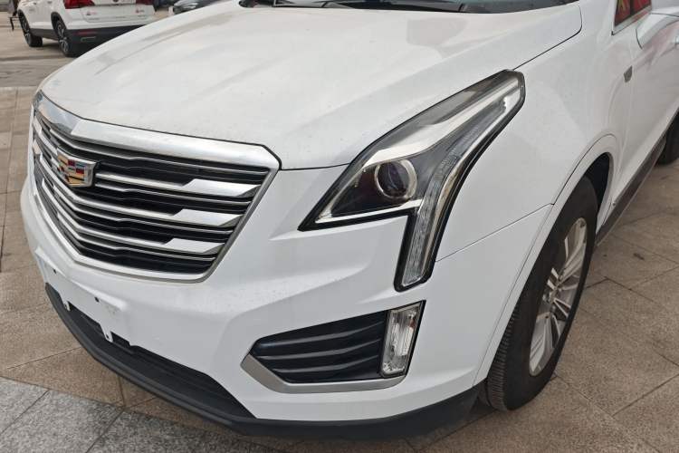 Used Cadillac XT5 2018 25T Luxury Model Left Front Headlight