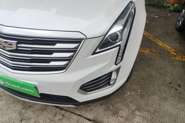 Used Cadillac XT5 2018 25T Luxury Model Left Front Headlight