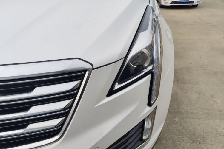 Used Cadillac XT5 2018 25T Luxury Model Left Front Headlight