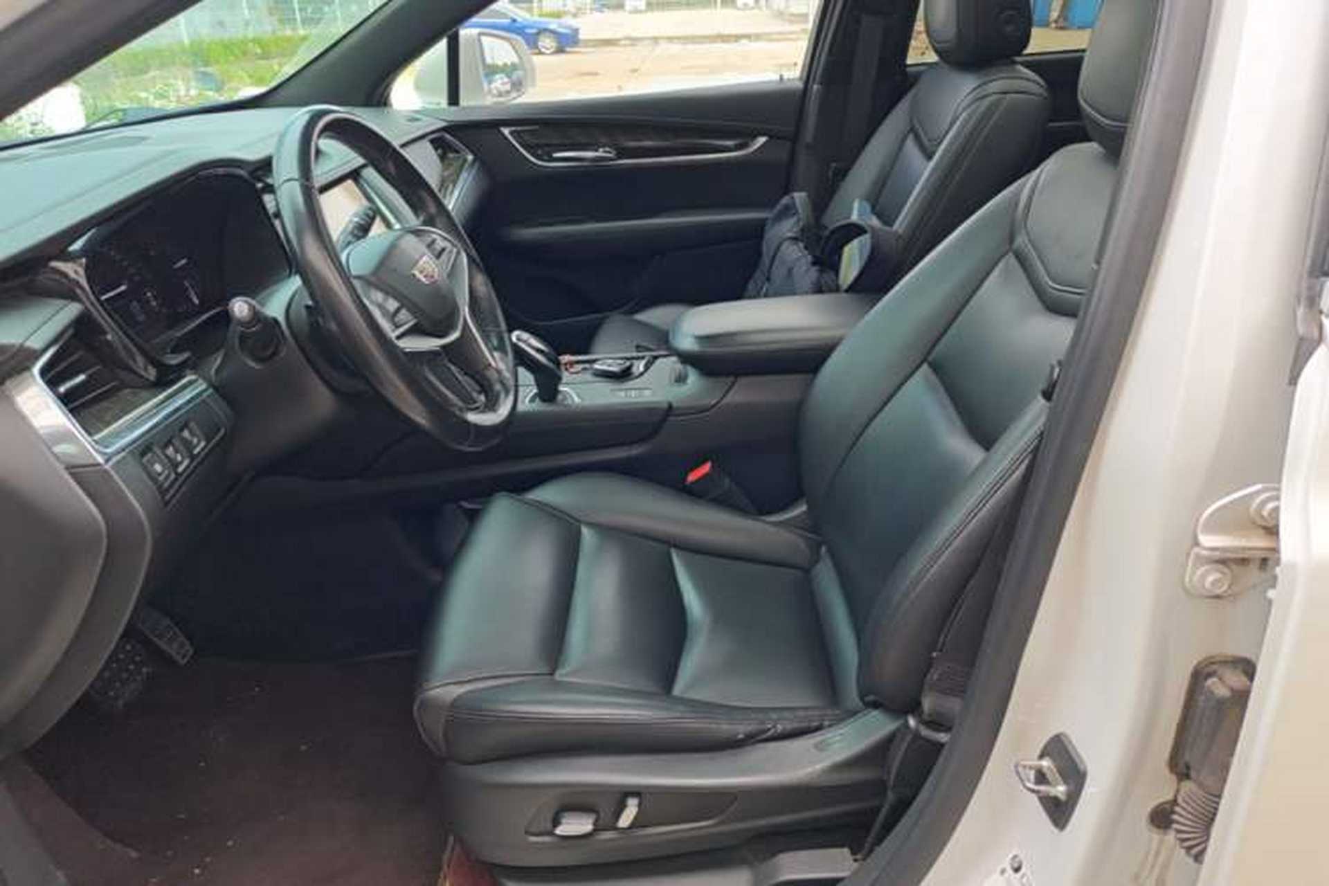 Used Cadillac XT5 2018 28E Four-Wheel Drive Tech Version Left Front Seat