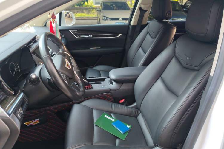 Used Cadillac XT5 2018 28T Four-Wheel Drive Luxury Model Left Front Seat