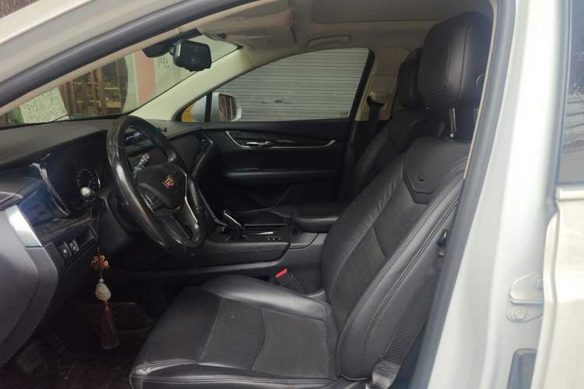Used Cadillac XT5 2018 28T Four-Wheel Drive Luxury Model Left Front Seat
