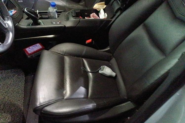 Used Cadillac XT5 2018 25T Luxury Model Left Front Seat