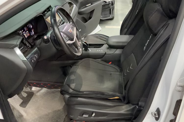 Used Cadillac XT5 2018 28E Four-Wheel Drive Tech Version Left Front Seat