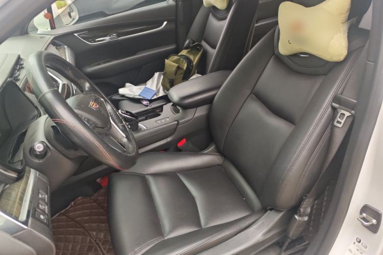 Used Cadillac XT5 2018 28E Four-Wheel Drive Tech Version Left Front Seat