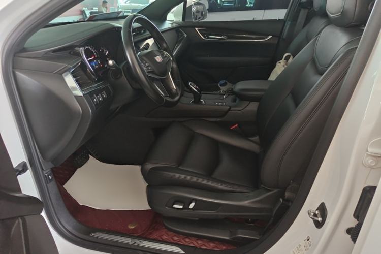 Used Cadillac XT5 2018 28E Four-Wheel Drive Tech Version Left Front Seat