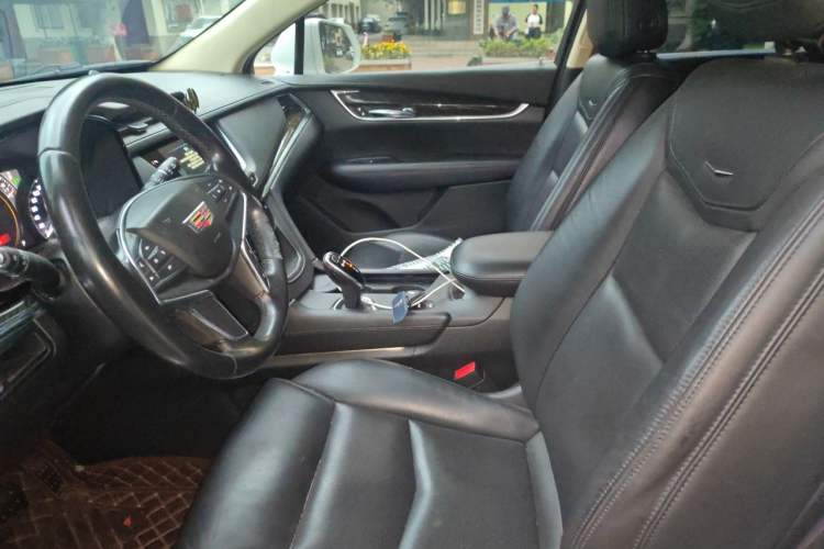 Used Cadillac XT5 2018 28T Four-Wheel Drive Luxury Model Left Front Seat