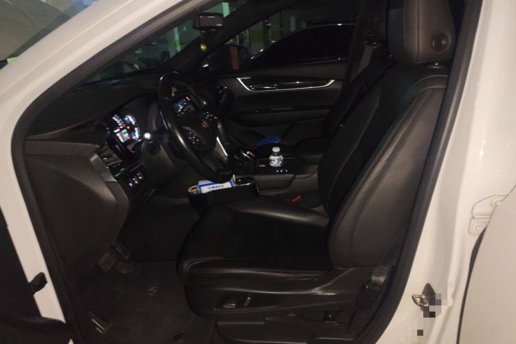 Used Cadillac XT5 2018 28E Four-Wheel Drive Tech Version Left Front Seat
