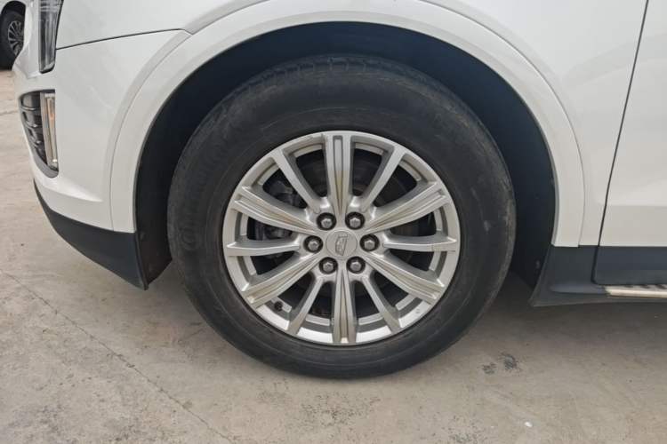 Used Cadillac XT5 2018 28E Four-Wheel Drive Tech Version Left Front Wheel Hub