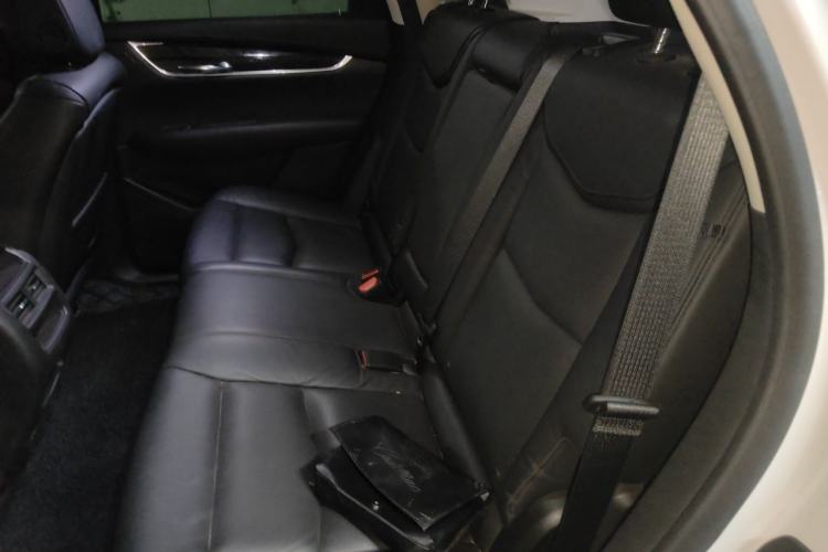 Used Cadillac XT5 2018 25T Luxury Model Left Rear Seat