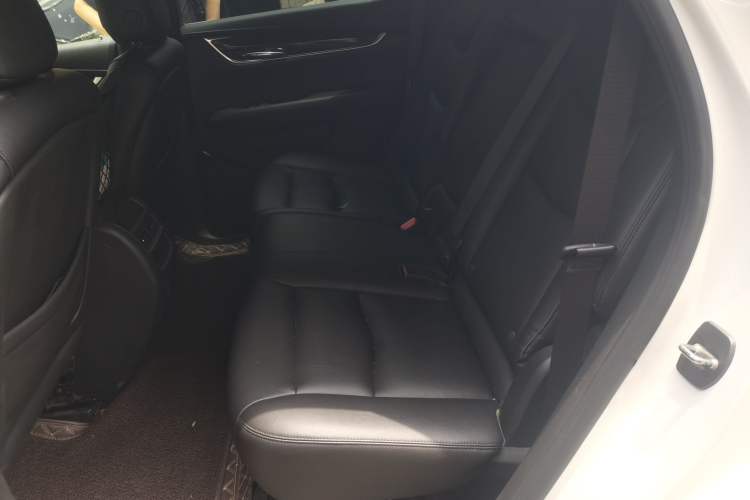 Used Cadillac XT5 2018 25T Tech Model Left Rear Seat
