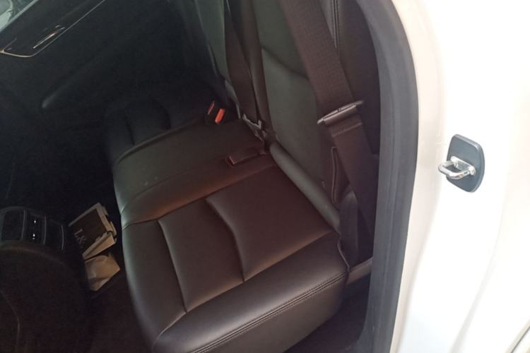 Used Cadillac XT5 2018 25T Tech Model Left Rear Seat