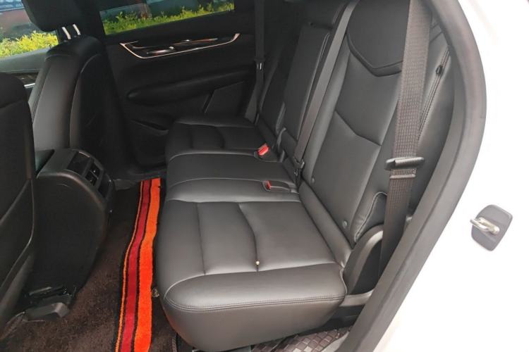 Used Cadillac XT5 2018 28E Four-Wheel Drive Tech Version Left Rear Seat