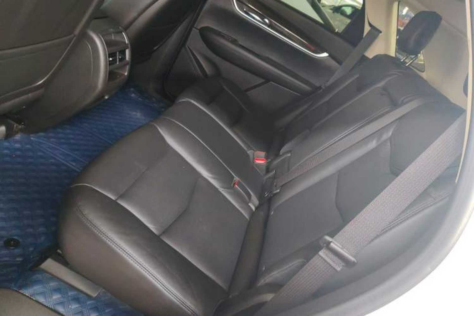 Used Cadillac XT5 2018 25T Luxury Model Left Rear Seat