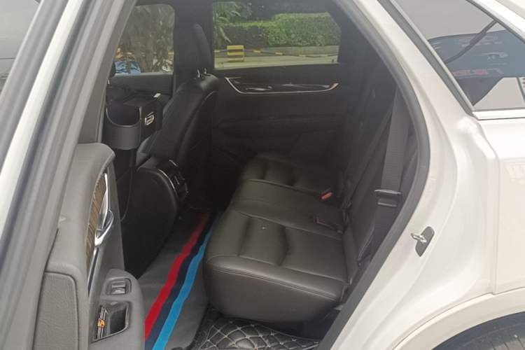 Used Cadillac XT5 2018 25T Tech Model Left Rear Seat