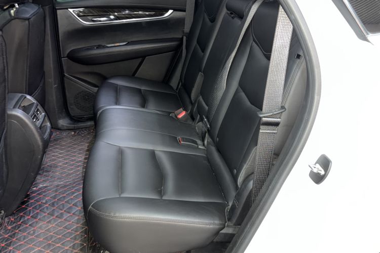 Used Cadillac XT5 2018 28E Four-Wheel Drive Tech Version Left Rear Seat