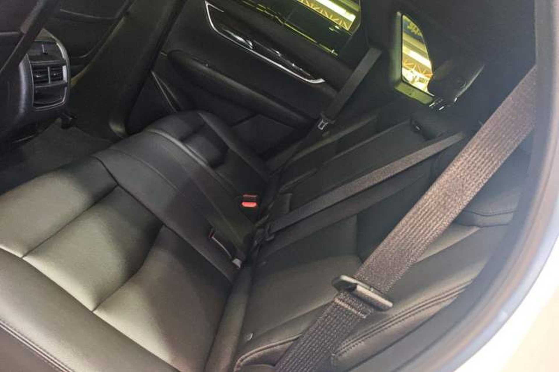 Used Cadillac XT5 2018 28E Four-Wheel Drive Tech Version Left Rear Seat