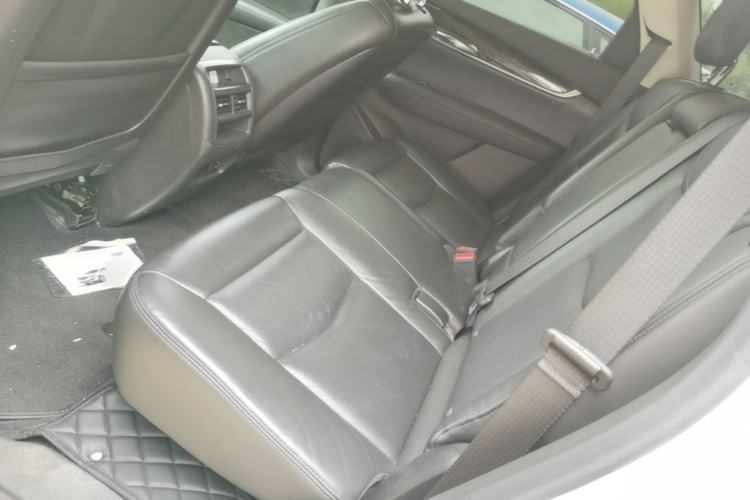 Used Cadillac XT5 2018 25T Luxury Model Left Rear Seat