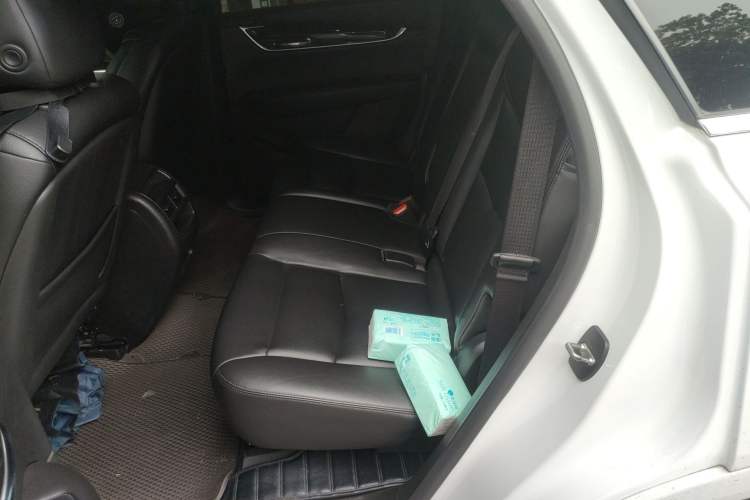 Used Cadillac XT5 2018 25T Tech Model Left Rear Seat