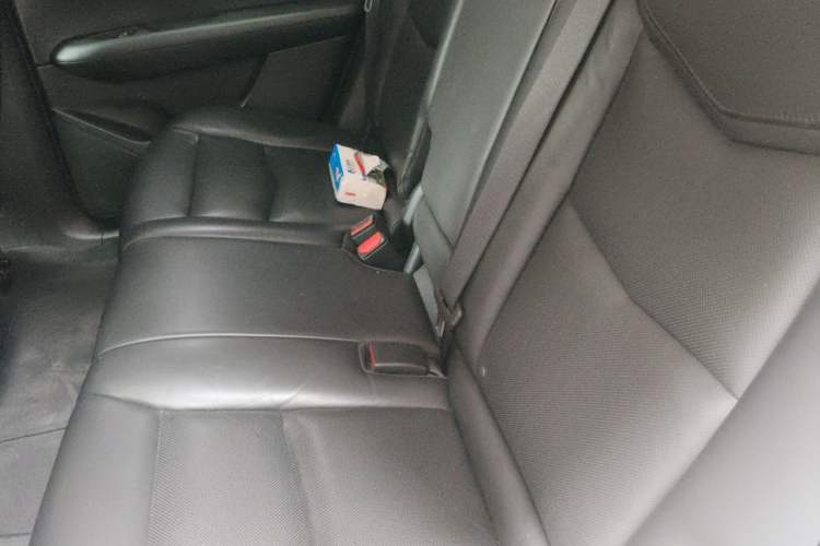 Used Cadillac XT5 2018 25T Luxury Model Left Rear Seat